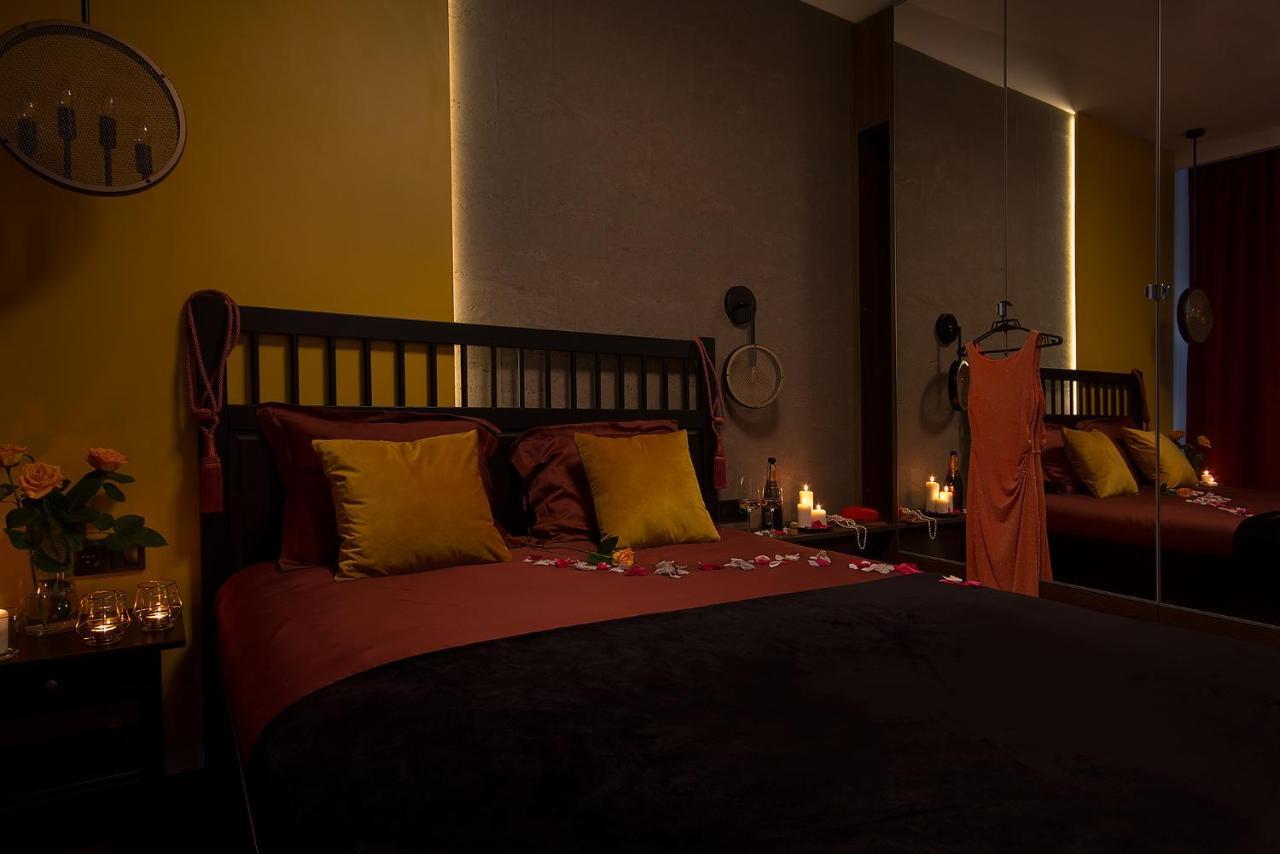W&k - Desire - Faktura Vat, Parking Apartment