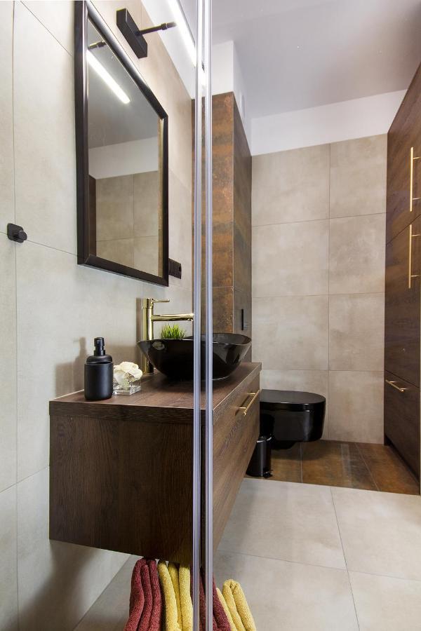 W&k - Desire - Faktura Vat, Parking Apartment *
